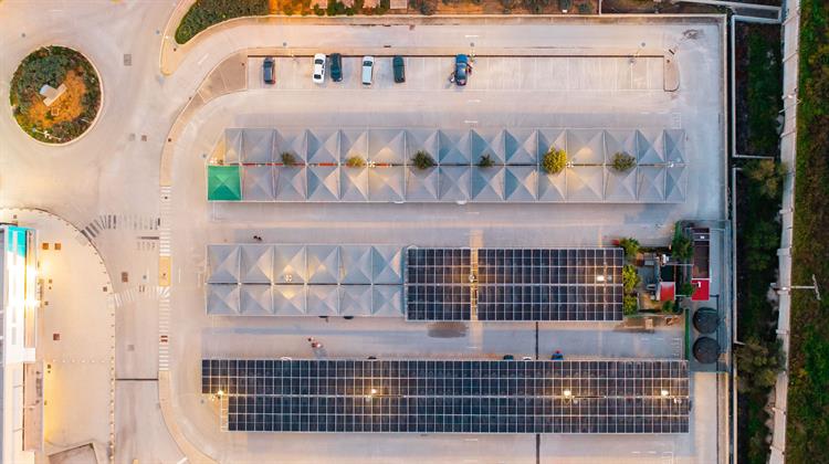 Noval Property: Τοποθέτηση Φ/Β Σταθμού στο Εμπορικό Πάρκο Mare West στην Κόρινθο